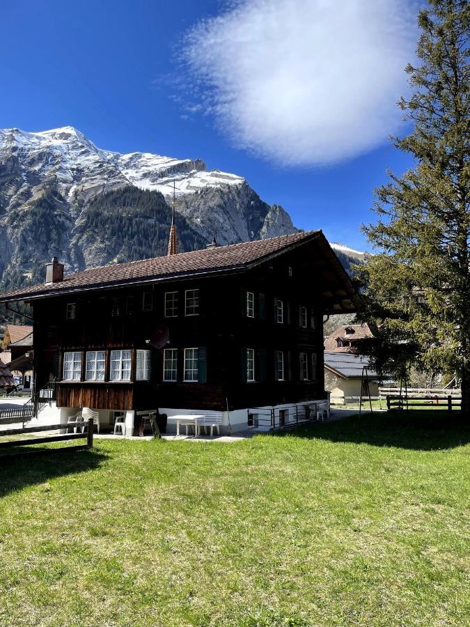 Familienferien Im Chalet Baergli Kandersteg Eksteriør billede